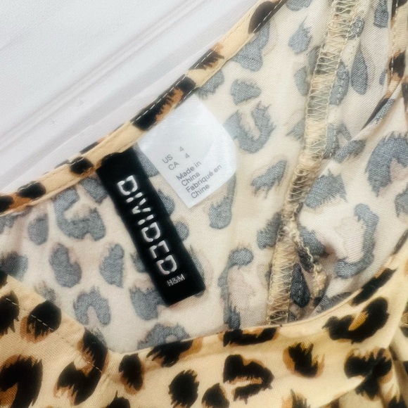 H&M Divided Cheetah Animal Print Spaghetti Strap V-neck  Dress Size 4 - Picture 9 of 11